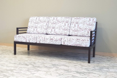 Divani-in-legno-3-posti-a-Nola
